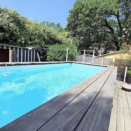Frejus-villa Independante Piscine Et Jaccuzzi Fréjus